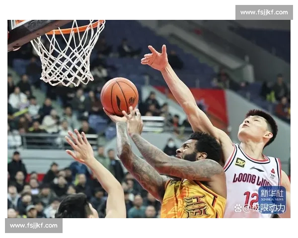 全新篮球对决激战正酣 各大强队争夺总冠军席位燃情赛季开启