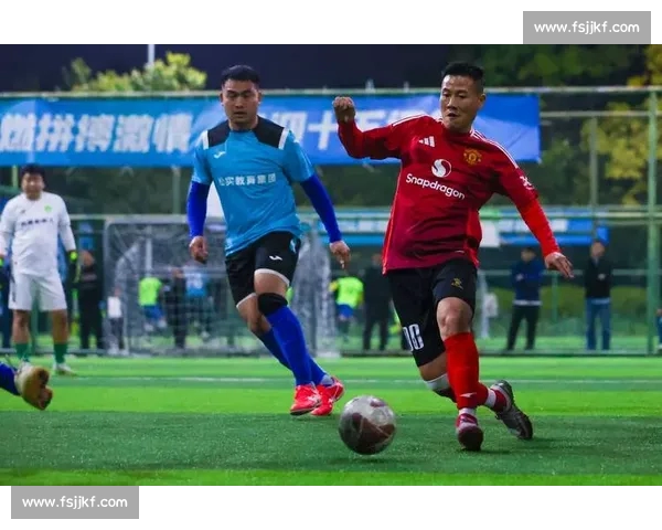 高清流畅足球赛事在线观看平台尽享全球精彩对决实时直播回放分析 - 副本 (10) - 副本